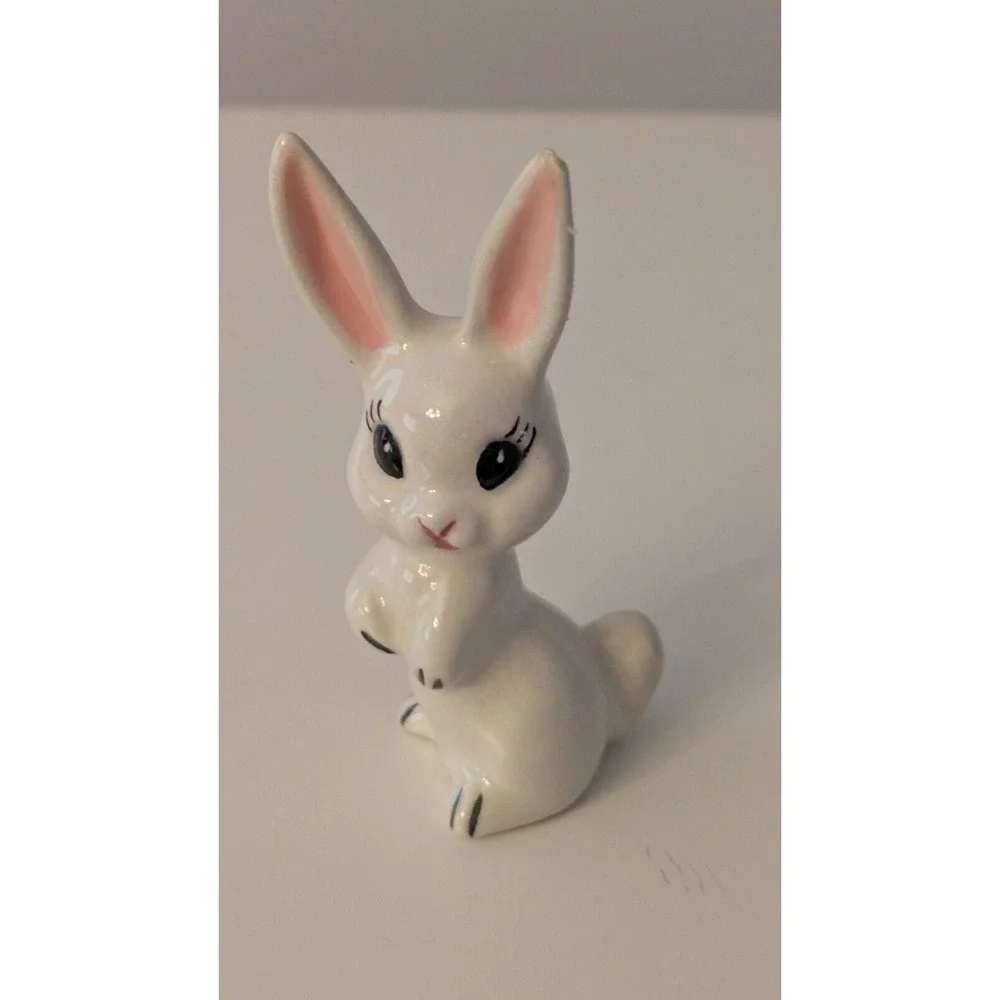 White Ceramic Anthropomorphic Easter Bunny‎ Rabbit 3 1/2